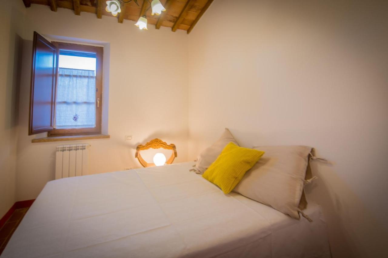 Apartamento Ulivo-Chianti Charming Flat With Private Parking! Asciano Exterior foto